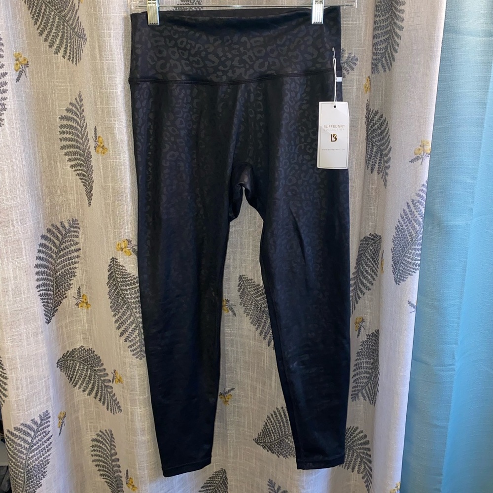 NWT Buffbunny Rebel Legging Black Leopard Print